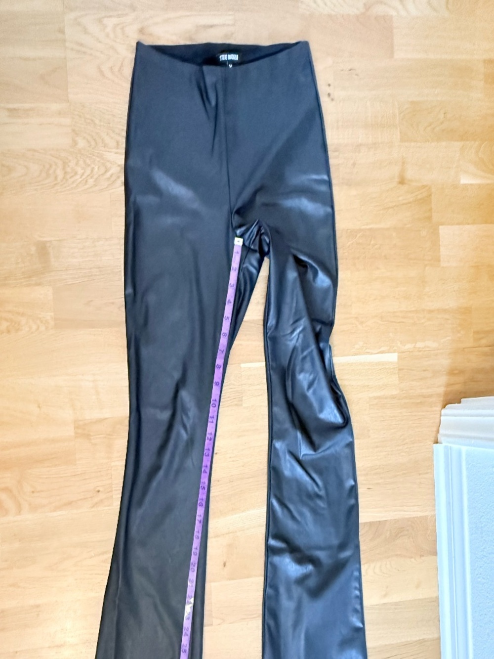 Steve Madden Faux Leather Flare Leggings Black Hi Waist Bootcut Vegan Stretch M - Picture 6 of 6